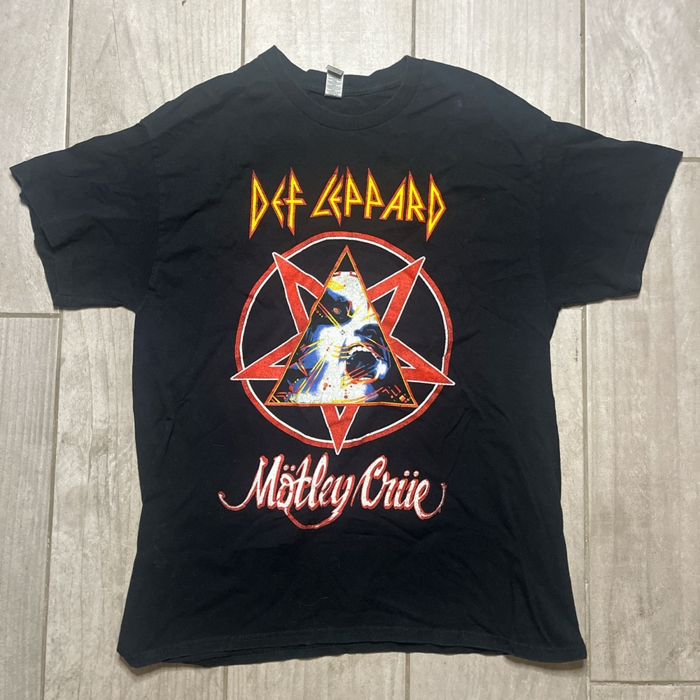 Def Leppard X Motley Crue tour shirt
